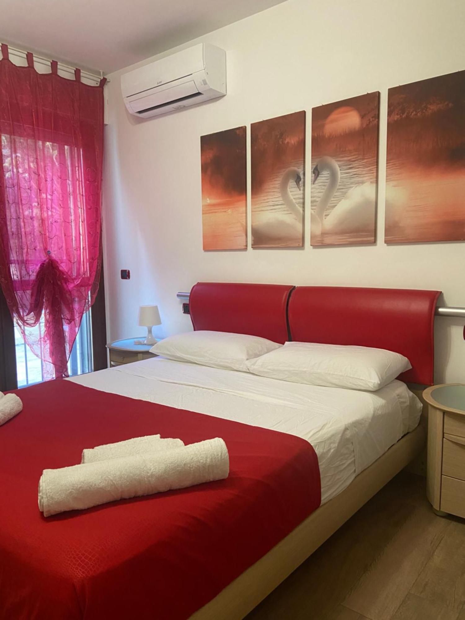 Caserma Guelfa - Casa Vacanza Chiarina San Benedetto del Tronto Extérieur photo